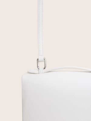 bag-white-strap-2k